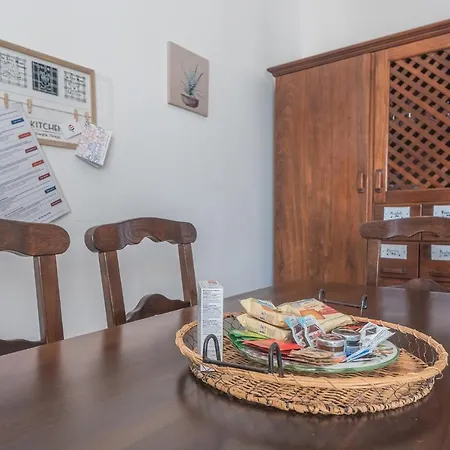 Pappacoda 7 Deluxe -- Selection Apartment